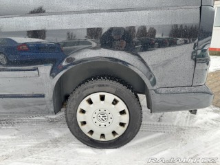 Volkswagen Multivan 7 MÍST 2,5 TDI 9 KW TAŽNÉ 2009