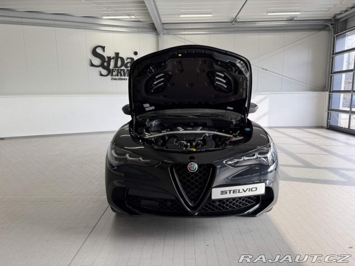 Alfa Romeo Stelvio Quadrifoglio Supersport 2 2024