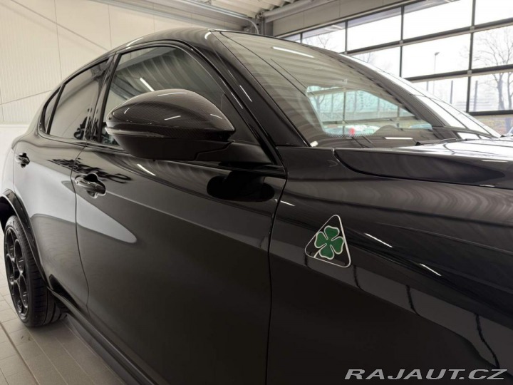 Alfa Romeo Stelvio Quadrifoglio Supersport 2 2024