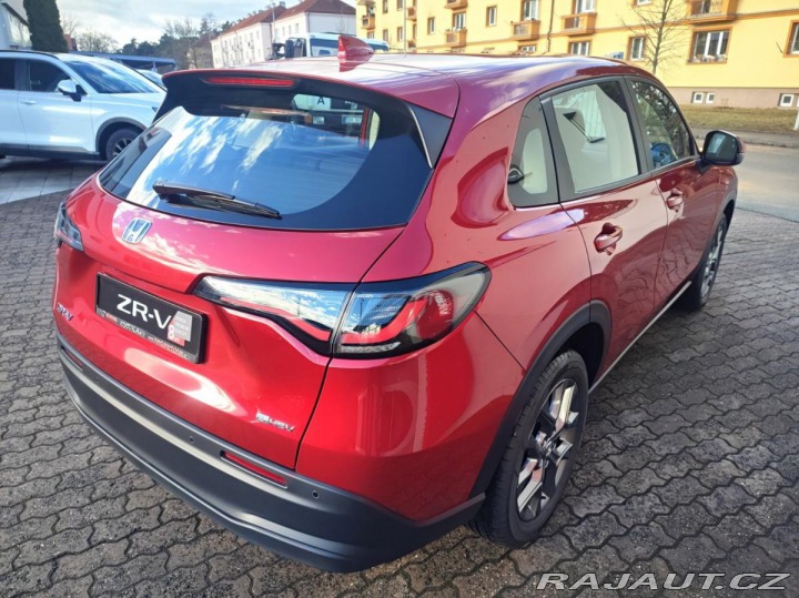 Honda ZR-V 2.0eHEV 135kW ELEGANCE SK 2025