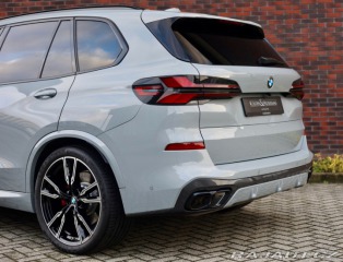 BMW X5 M60i xDrive 4.4 V8 M SPO 2023