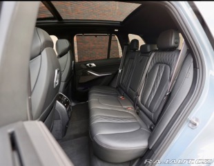 BMW X5 M60i xDrive 4.4 V8 M SPO 2023
