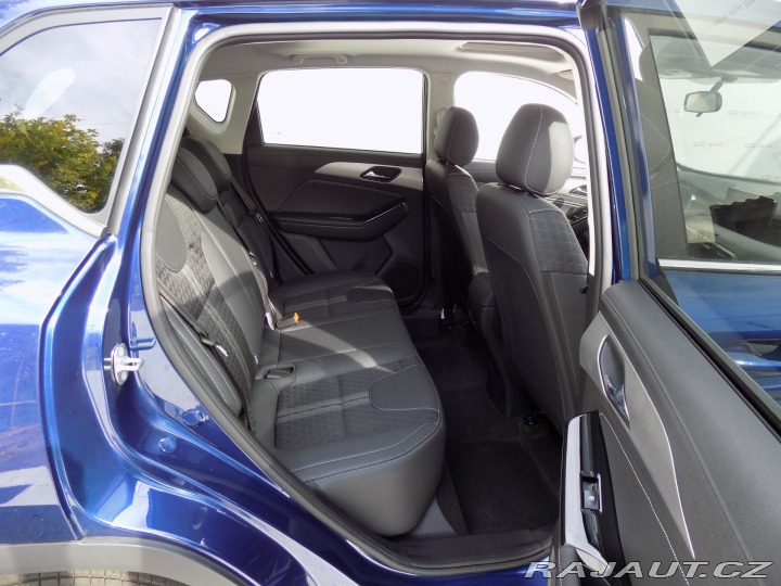 BAIC X3 1.5T/Efficient-LED/DPH/ 2025