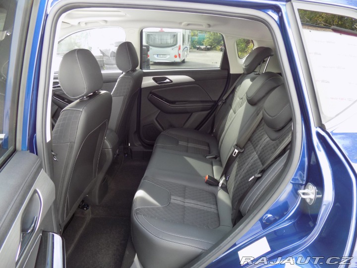 BAIC X3 1.5T/Efficient-LED/DPH/ 2025