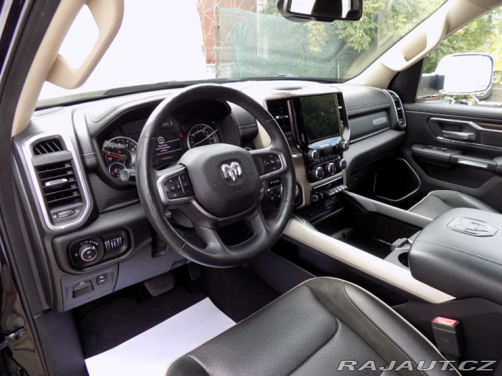 Dodge RAM 1500 5.7HEMI/LARAMIE/LED/ 2019