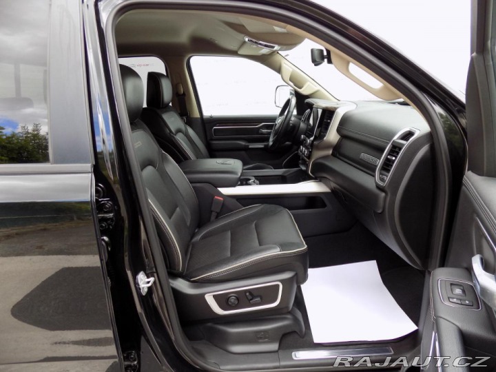 Dodge RAM 1500 5.7HEMI/LARAMIE/LED/ 2019