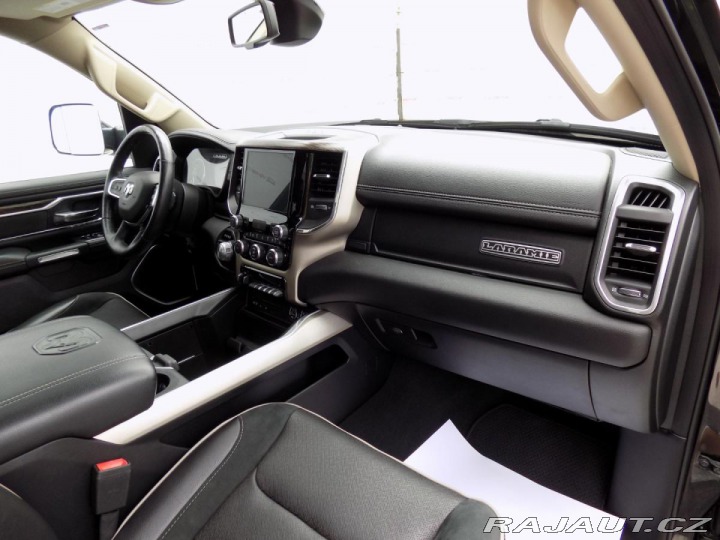 Dodge RAM 1500 5.7HEMI/LARAMIE/LED/ 2019