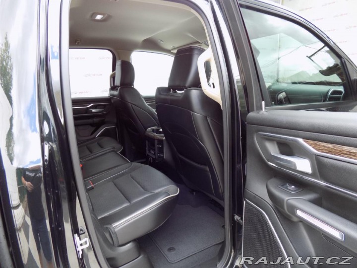 Dodge RAM 1500 5.7HEMI/LARAMIE/LED/ 2019