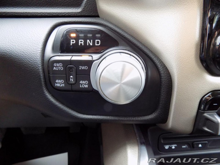Dodge RAM 1500 5.7HEMI/LARAMIE/LED/ 2019