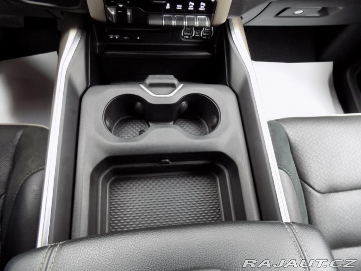 Dodge RAM 1500 5.7HEMI/LARAMIE/LED/ 2019