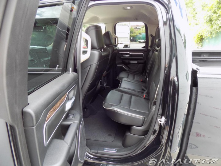 Dodge RAM 1500 5.7HEMI/LARAMIE/LED/ 2019