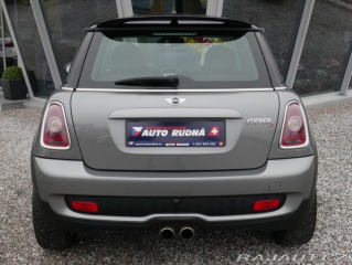 Mini Cooper S 1,6i Turbo 128kW Navi 2010