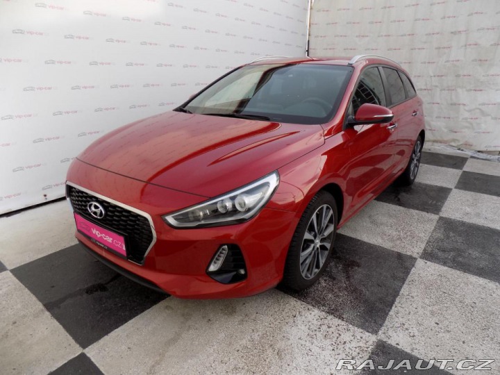 Hyundai i30 1.4 T-GDi rezervace 2017
