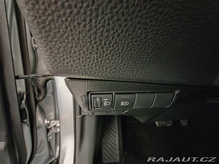 Toyota Corolla Cross 2.0 Hybrid Comfort Busin 2023