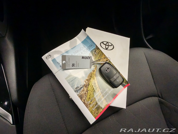Toyota Corolla Cross 2.0 Hybrid Comfort Busin 2023