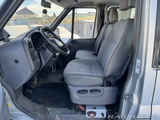 Ford Transit 410L 2,4D 66 KW 7 MÍST 2005