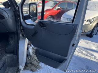 Ford Transit 410L 2,4D 66 KW 7 MÍST 2005