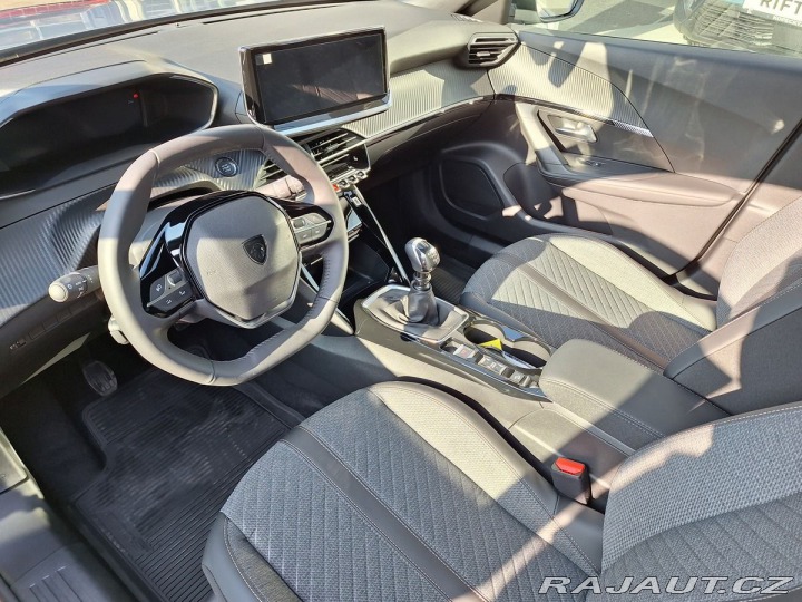 Peugeot 2008 ALLURE 1.2 PT 100K MAN6 2025