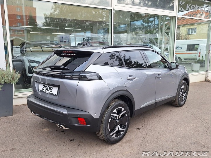 Peugeot 2008 ALLURE 1.2 PT 100K MAN6 2025