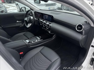 Mercedes-Benz A 200 sedan 2023