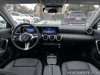 Mercedes-Benz A 200 sedan 2023
