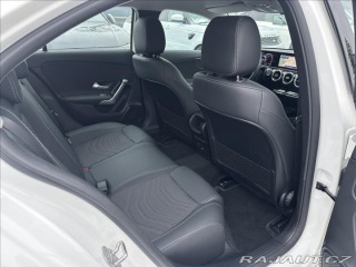 Mercedes-Benz A 200 sedan 2023
