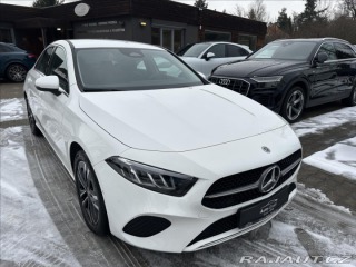 Mercedes-Benz A 200 sedan 2023