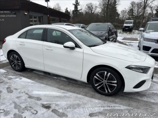 Mercedes-Benz A 200 sedan 2023