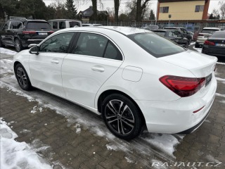 Mercedes-Benz A 200 sedan 2023