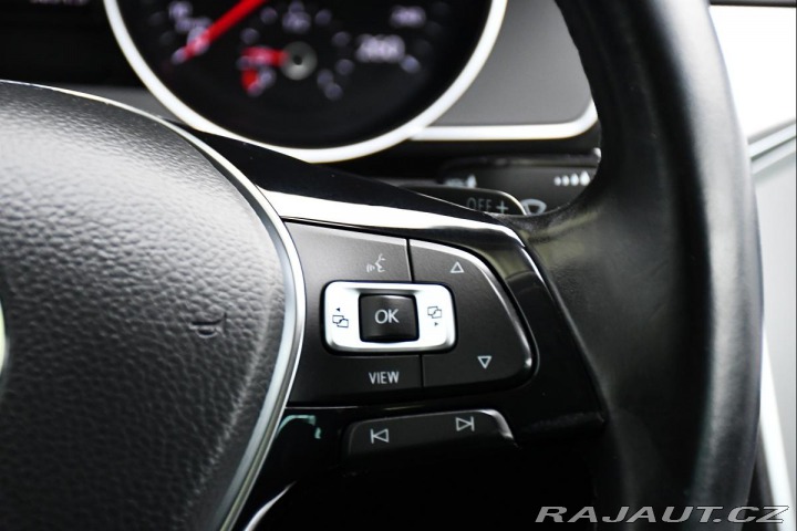Volkswagen Passat 2.0TDi COMFORTLINE DSG AC 2019