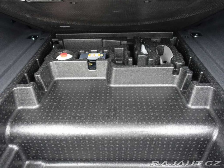Land Rover Range Rover Velar 2,0 S D200 4x4 aut. 2025
