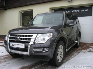 Mitsubishi Pajero 3,2 DI-D 190PS  Plus Star 2017