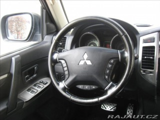 Mitsubishi Pajero 3,2 DI-D 190PS  Plus Star 2017