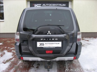 Mitsubishi Pajero 3,2 DI-D 190PS  Plus Star 2017