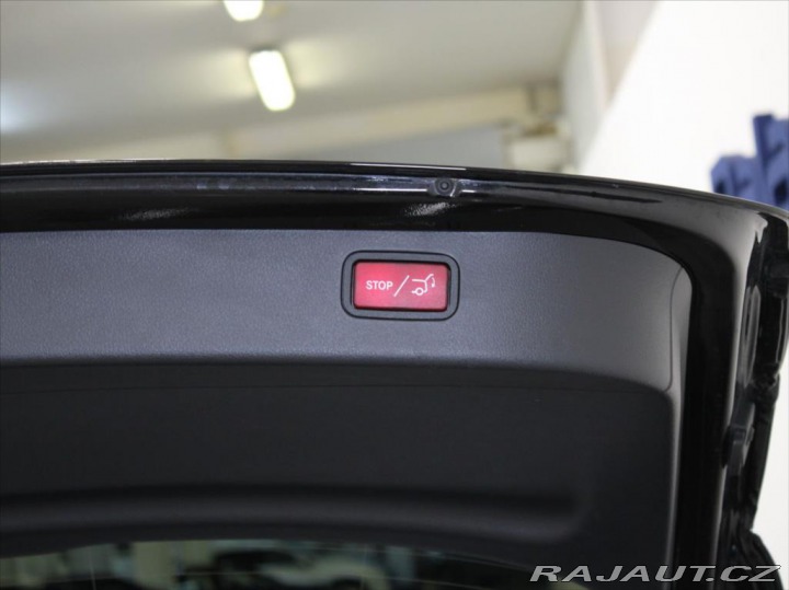 Mercedes-Benz C 1,5 125kW AMG Night Blind 2023