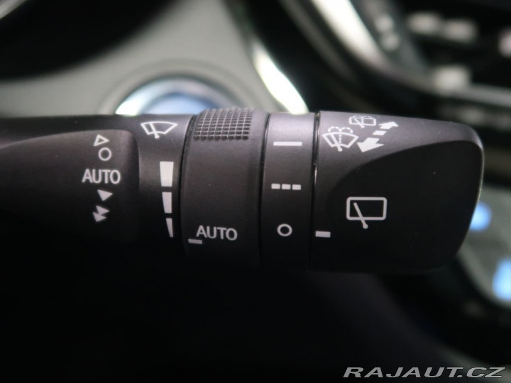 Toyota C-HR 1.8Hybrid,CZ,1Maj,Activ 2019