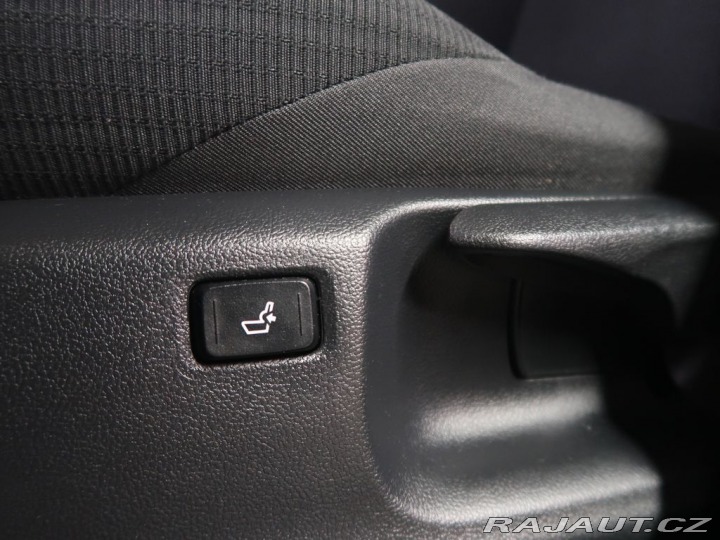 Toyota C-HR 1.8Hybrid,CZ,1Maj,Activ 2019