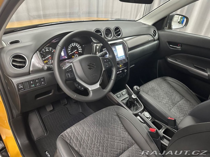 Suzuki Vitara 1,4 Ele.pano4x4-K odběru 2025