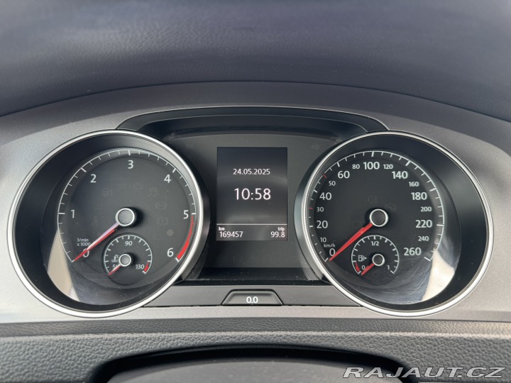 Volkswagen Golf 1,6 TDI 81 KW STK SK 2015