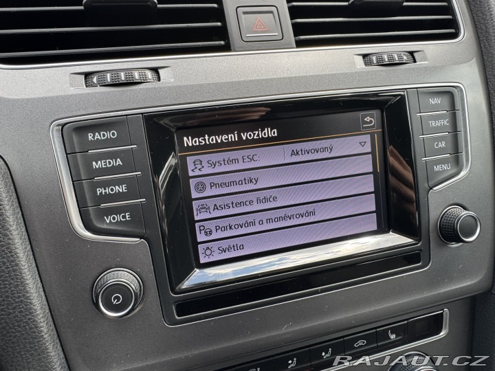 Volkswagen Golf 1,6 TDI 81 KW STK SK 2015
