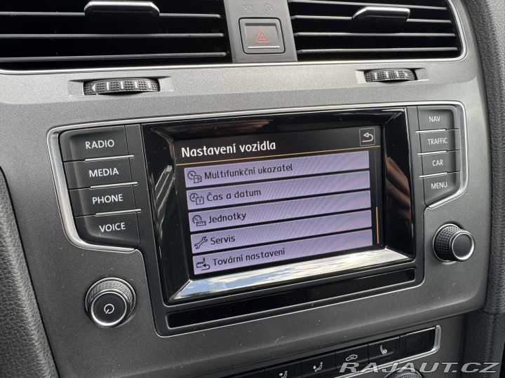 Volkswagen Golf 1,6 TDI 81 KW STK SK 2015