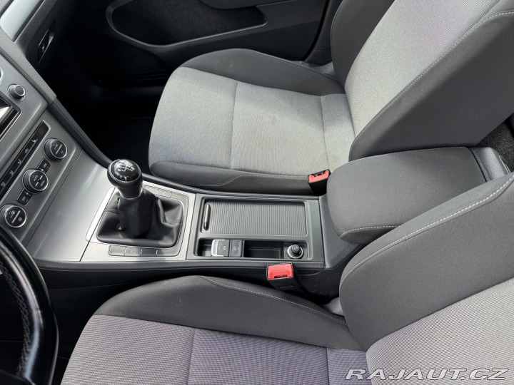 Volkswagen Golf 1,6 TDI 81 KW STK SK 2015