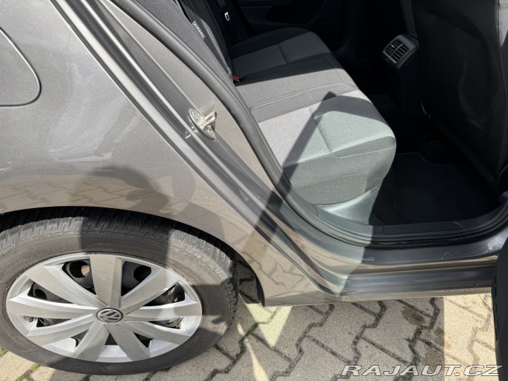 Volkswagen Golf 1,6 TDI 81 KW STK SK 2015