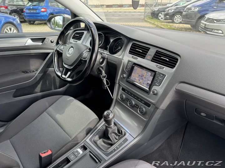 Volkswagen Golf 1,6 TDI 81 KW STK SK 2015