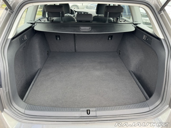 Volkswagen Golf 1,6 TDI 81 KW STK SK 2015