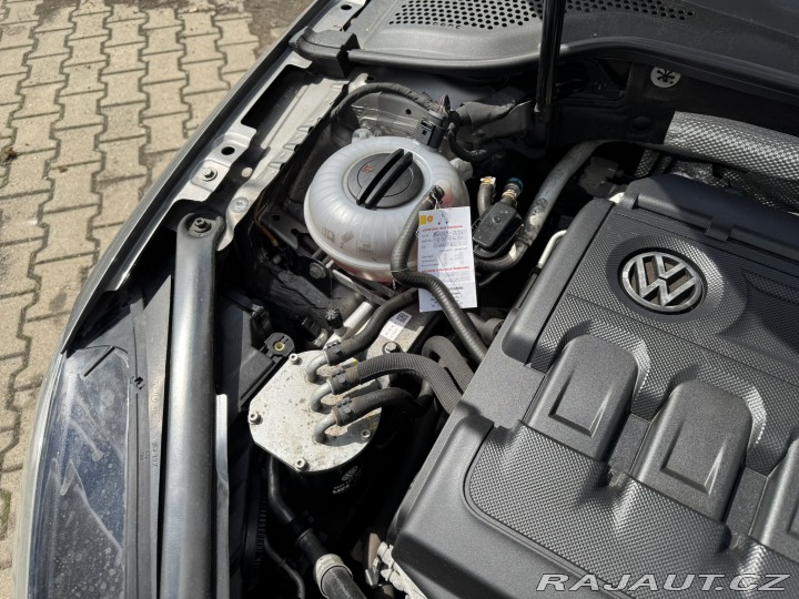 Volkswagen Golf 1,6 TDI 81 KW STK SK 2015