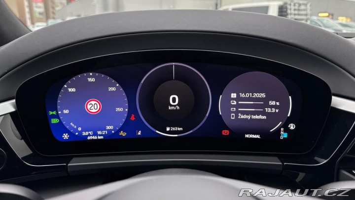 Porsche Macan 4 Electric 2024