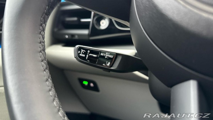 Porsche Macan 4 Electric 2024