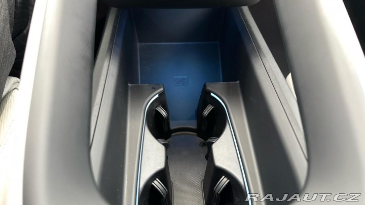 Porsche Macan 4 Electric 2024
