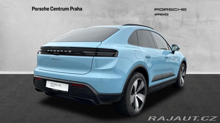 Porsche Macan 4 Electric 2024